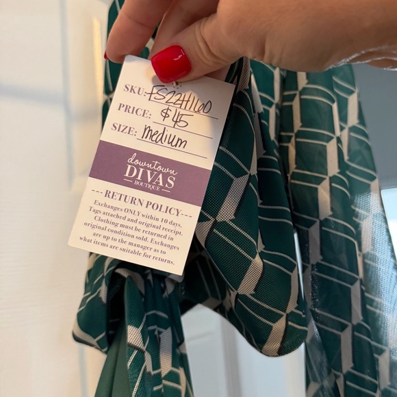 Green Geometric Patterned Dress - Picture 3 of 4